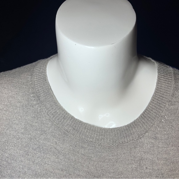 Vertical Design geometric print sweater, Size small, vegan version. - Picture 4 of 7